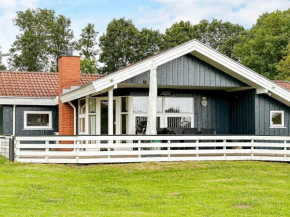7 person holiday home in Hejls